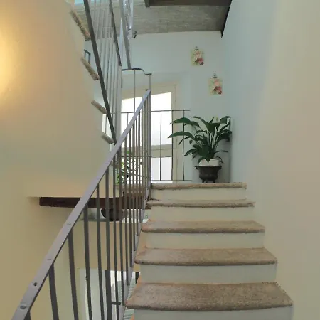 Pensión Palazzo Belleluci - Incantevole Dimora Vista 3*